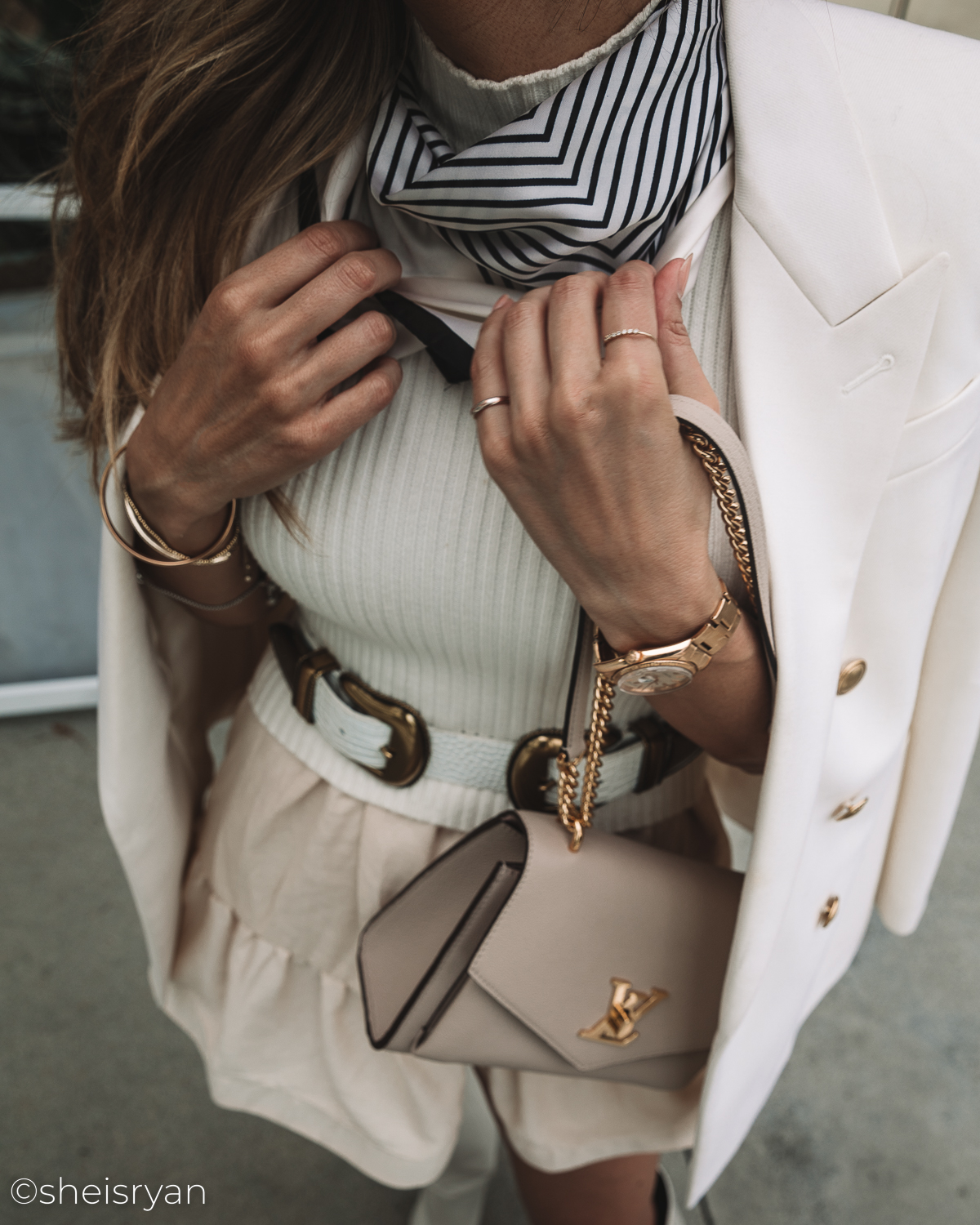 Choker scarf trend sale